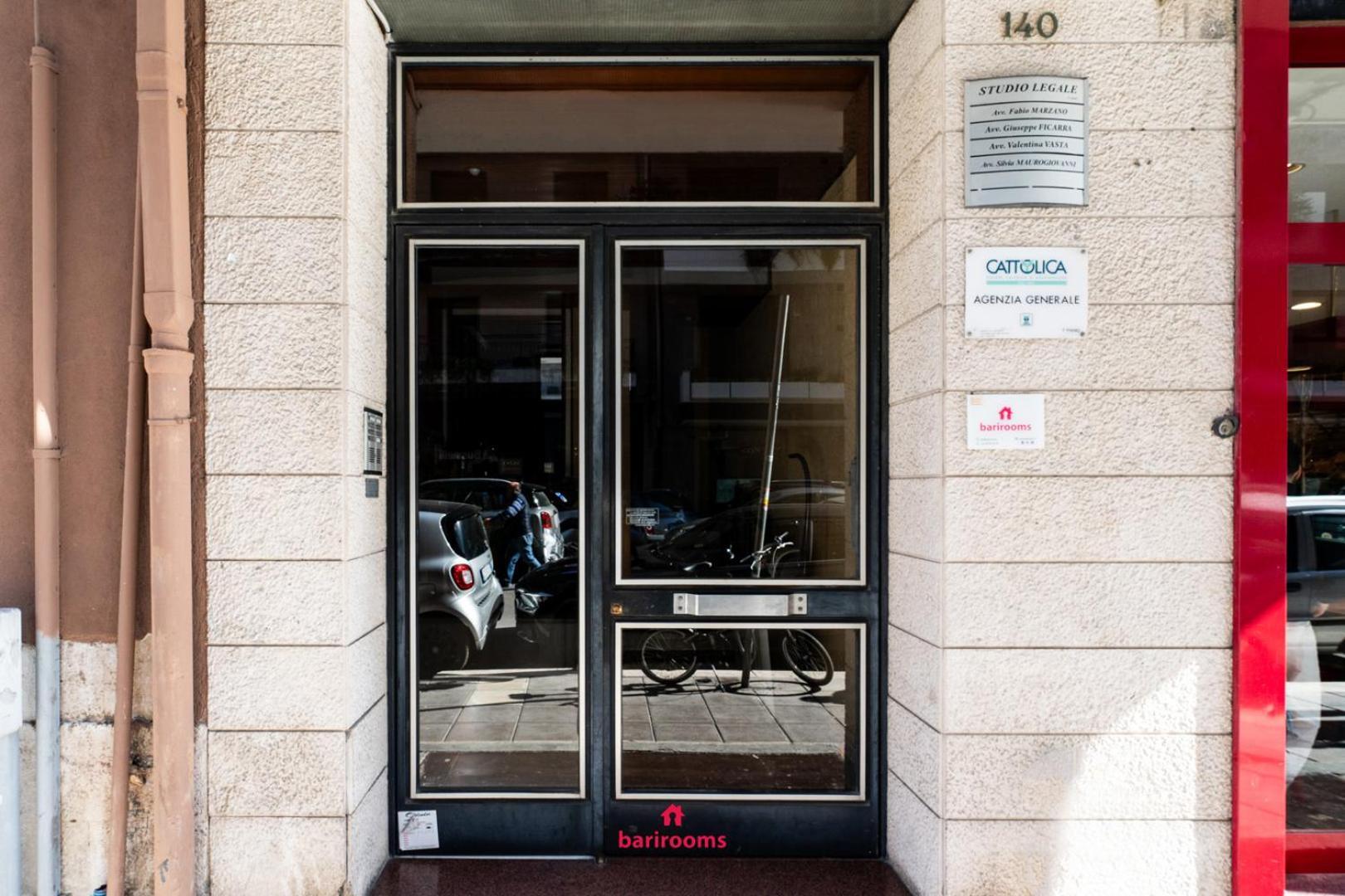 Barirooms - Melo Suites Εξωτερικό φωτογραφία